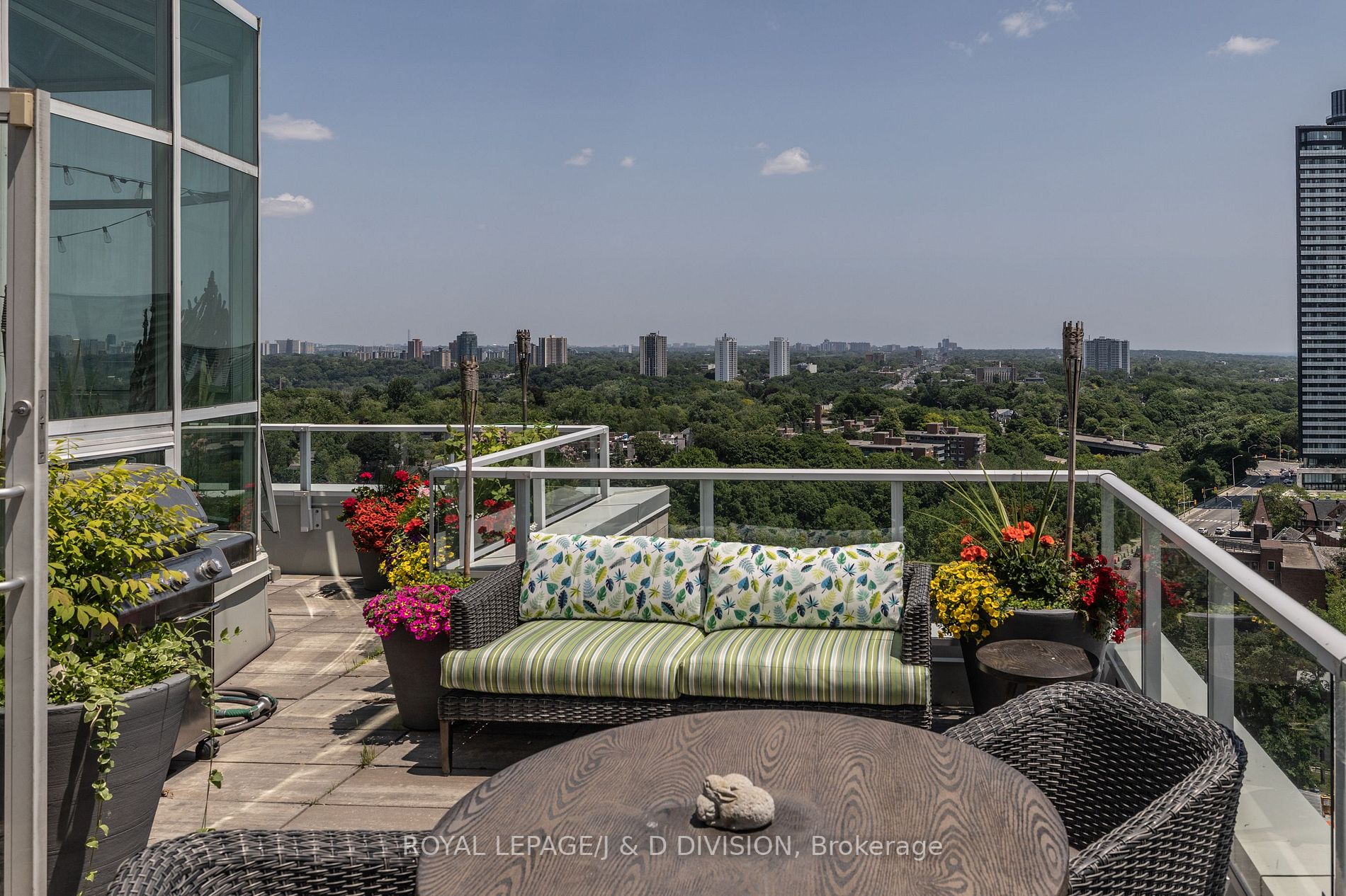 409 Bloor St E, #Ph1