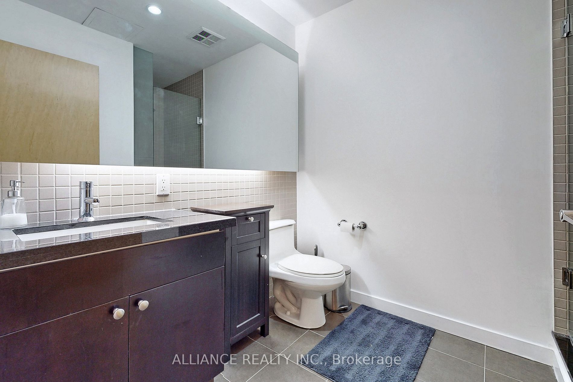 1 Shaw St, #927
