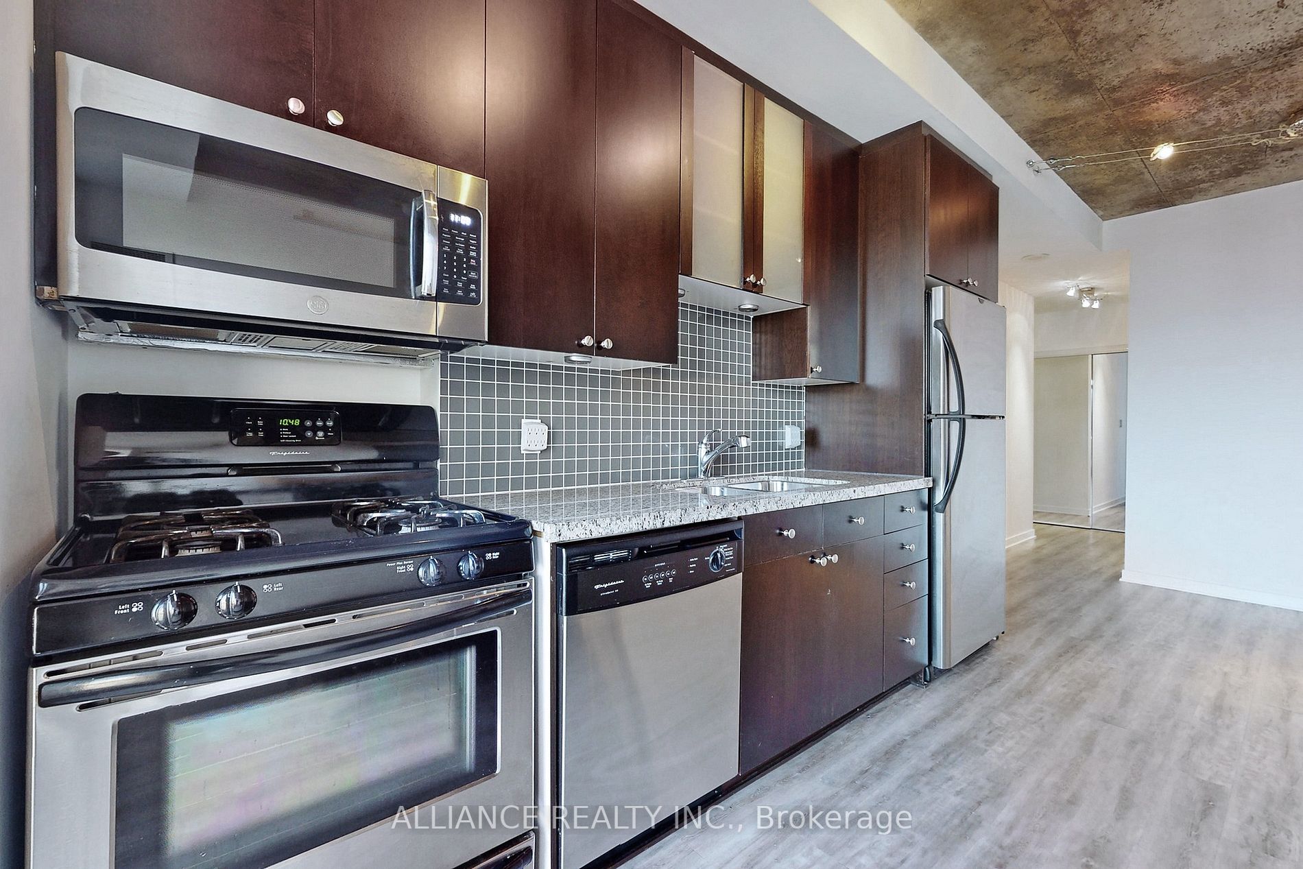 1 Shaw St, #927