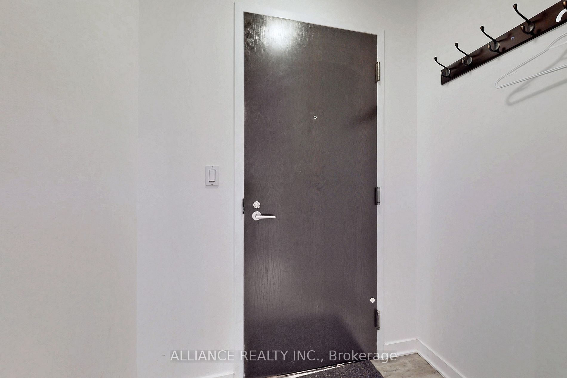 1 Shaw St, #927