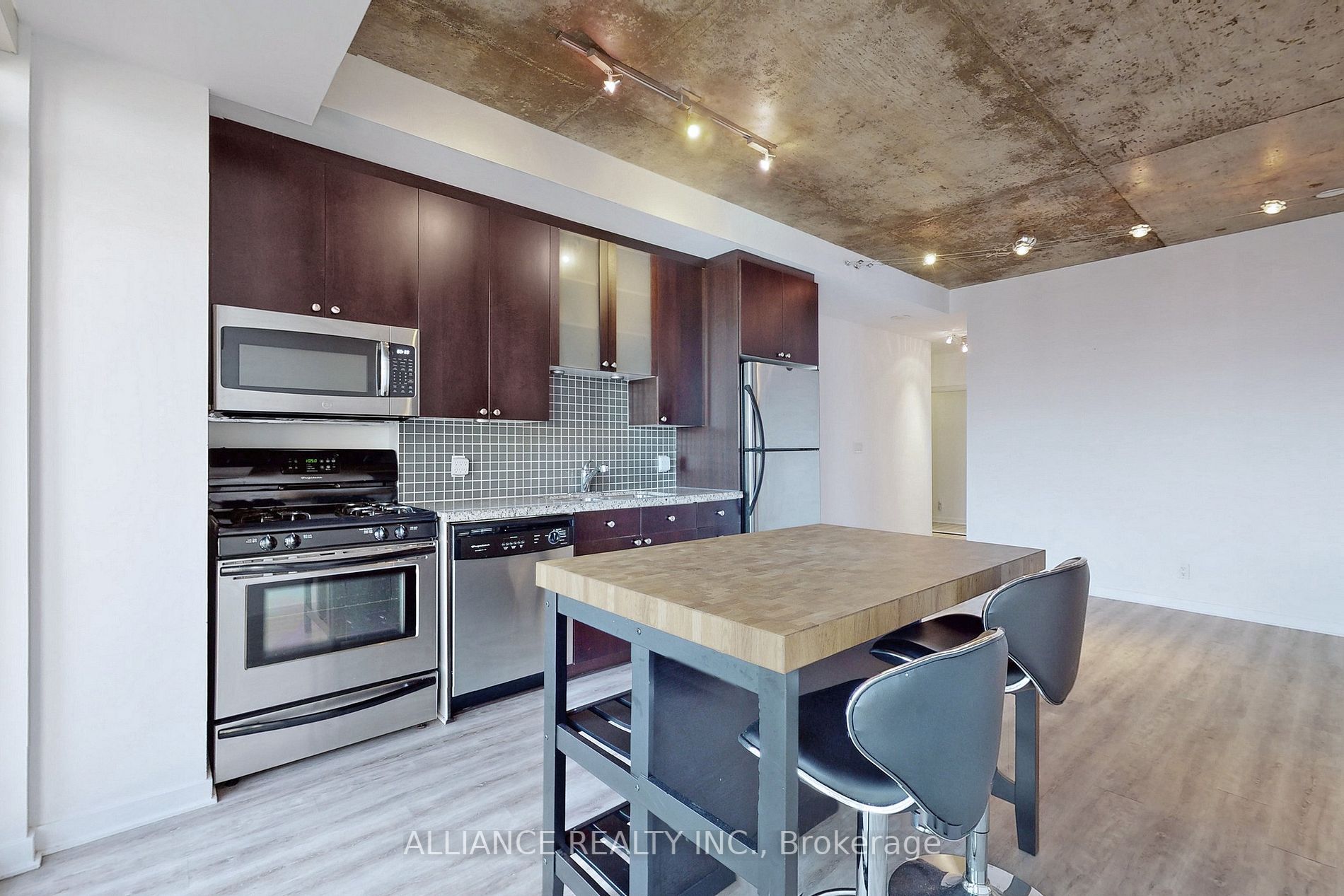 1 Shaw St, #927