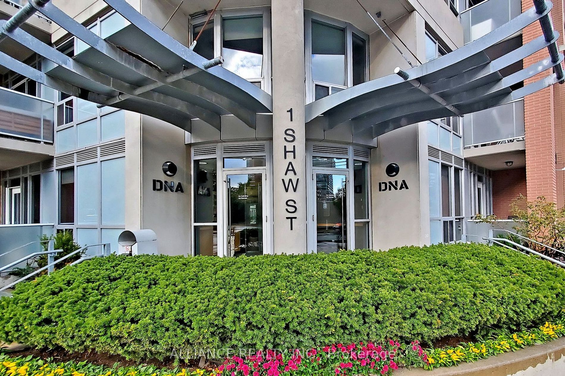 1 Shaw St, #927