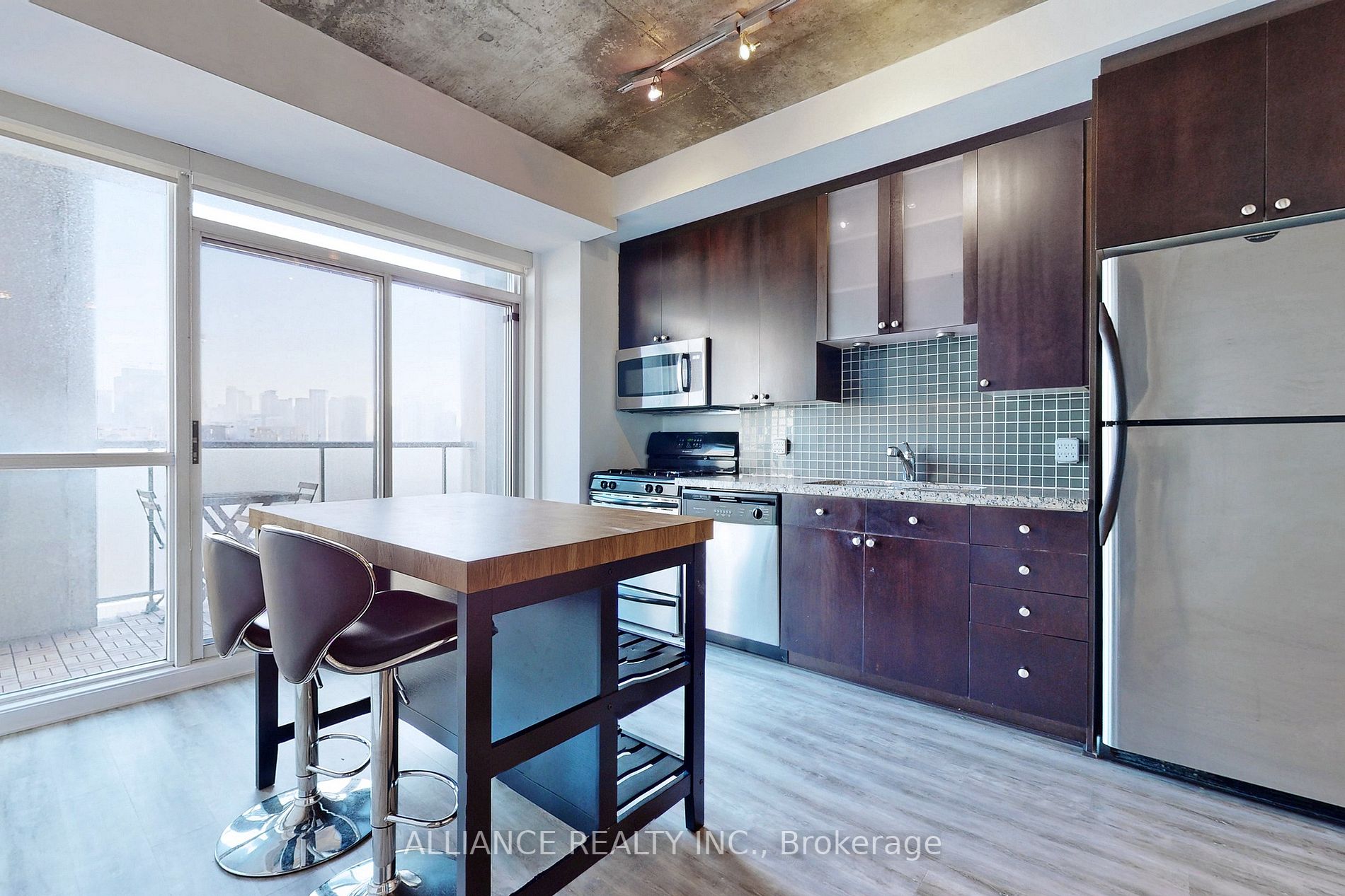 1 Shaw St, #927