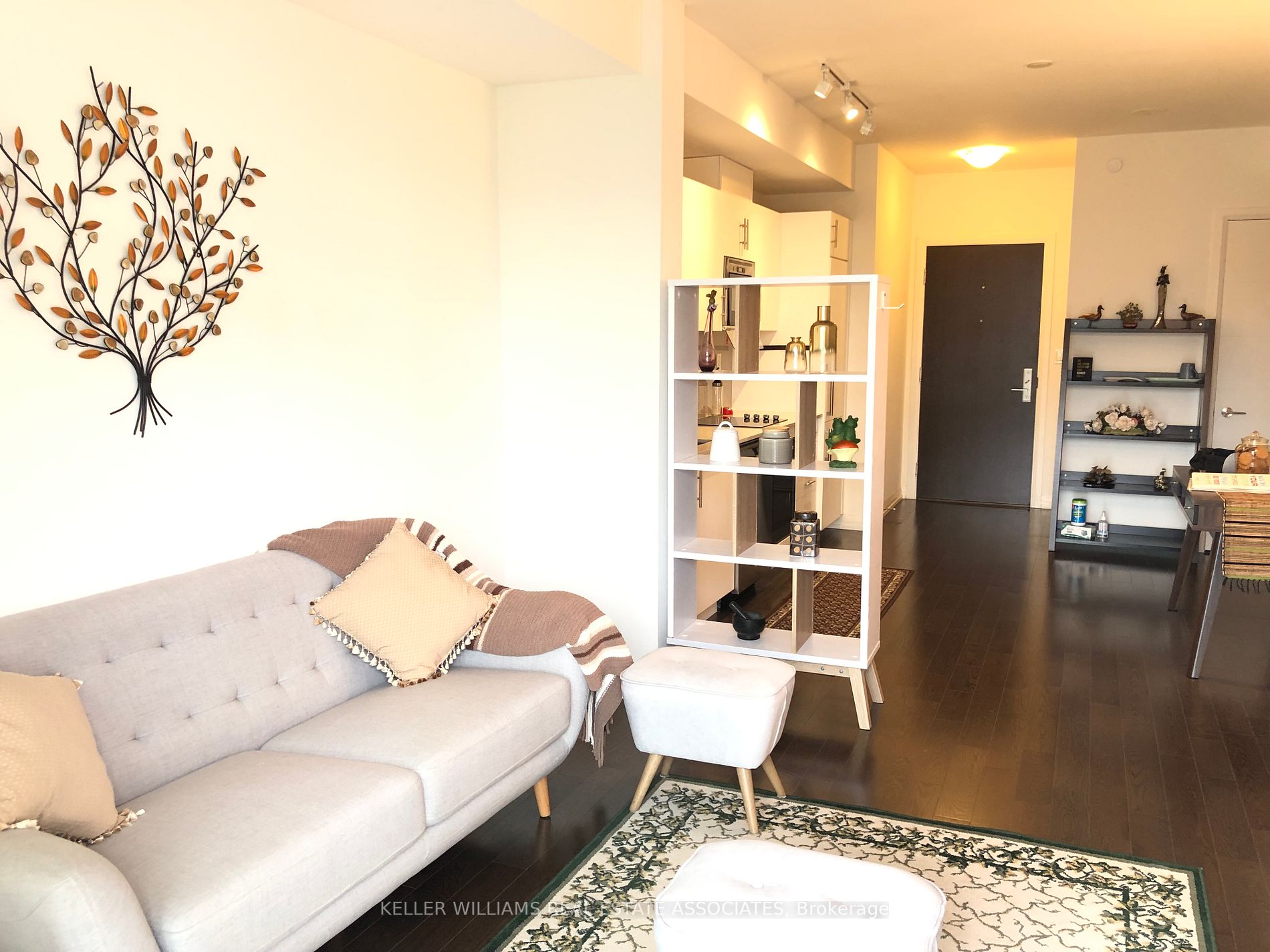 460 Adelaide St E, #729