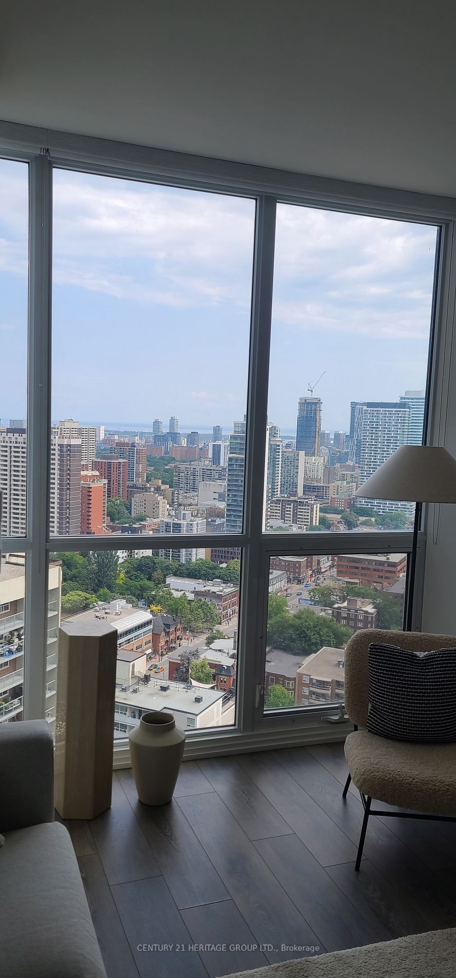 45 Charles Street E, #3212