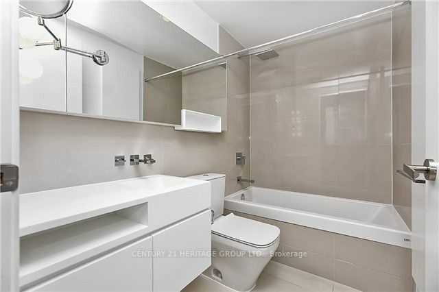 45 Charles Street E, #3212