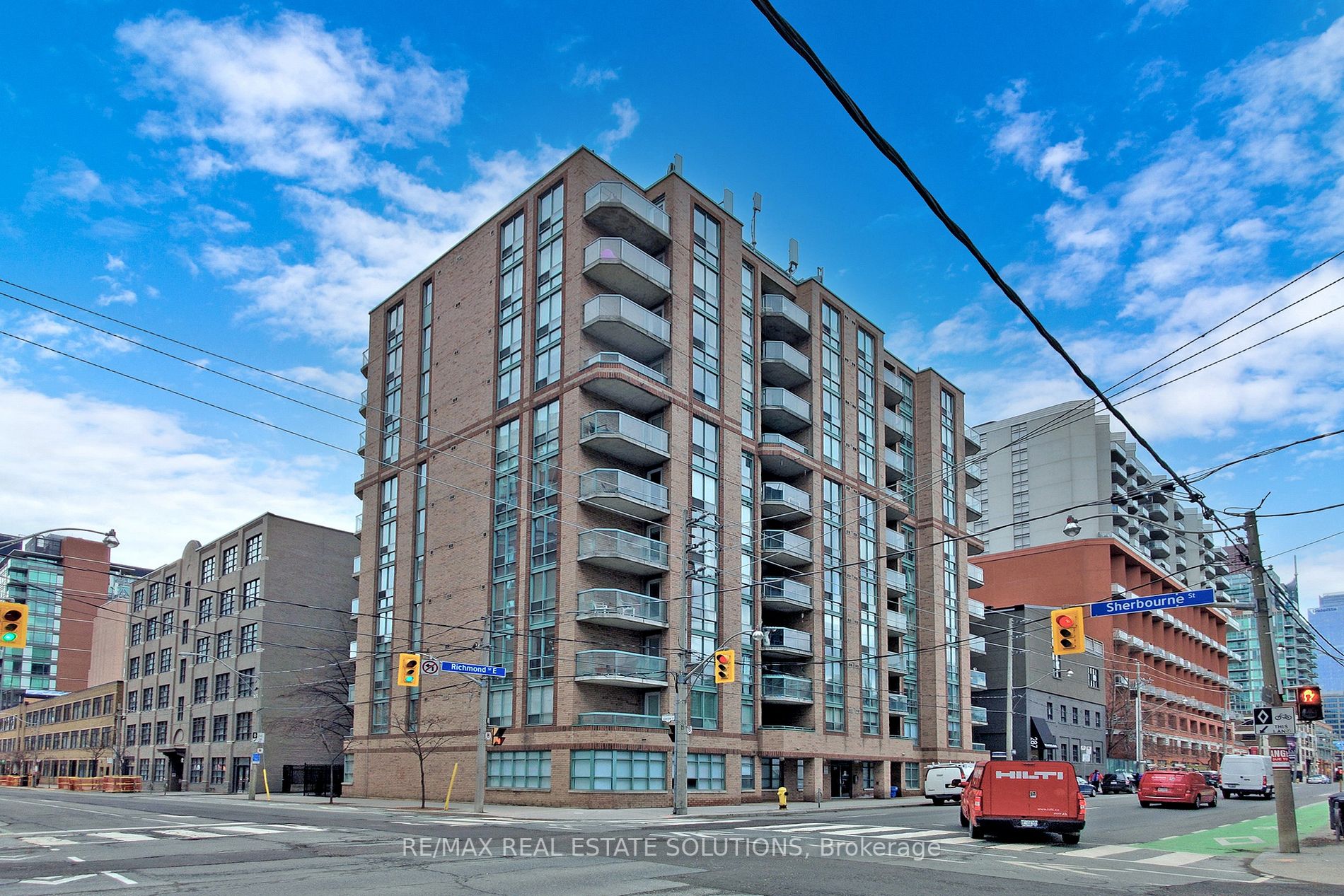 311 Richmond St E, #301
