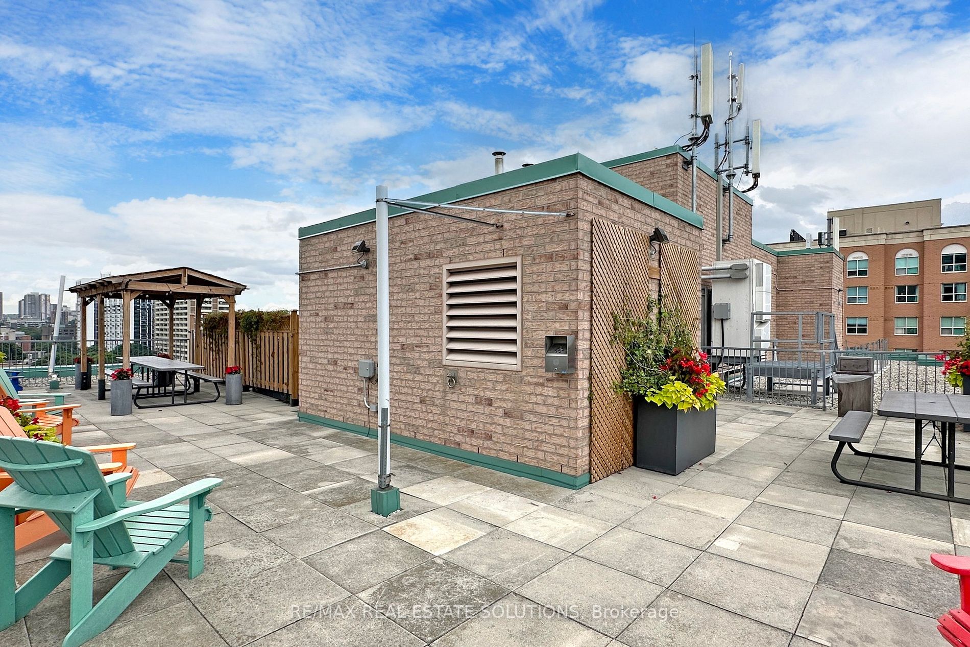 311 Richmond St E, #301