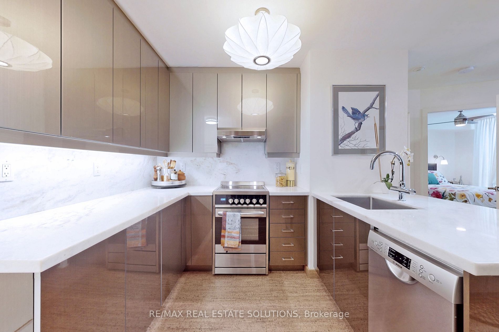 311 Richmond St E, #301