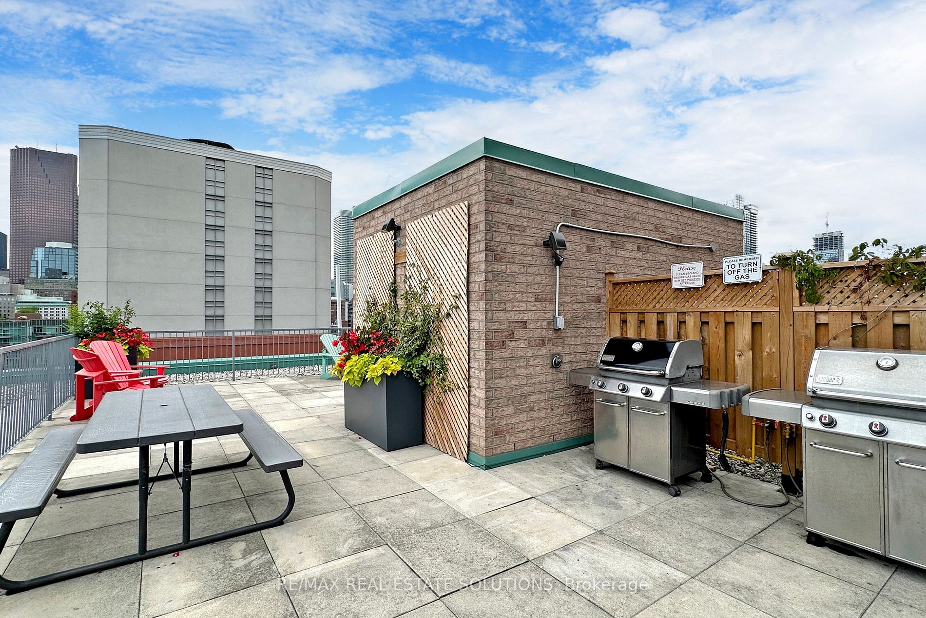 311 Richmond St E, #301