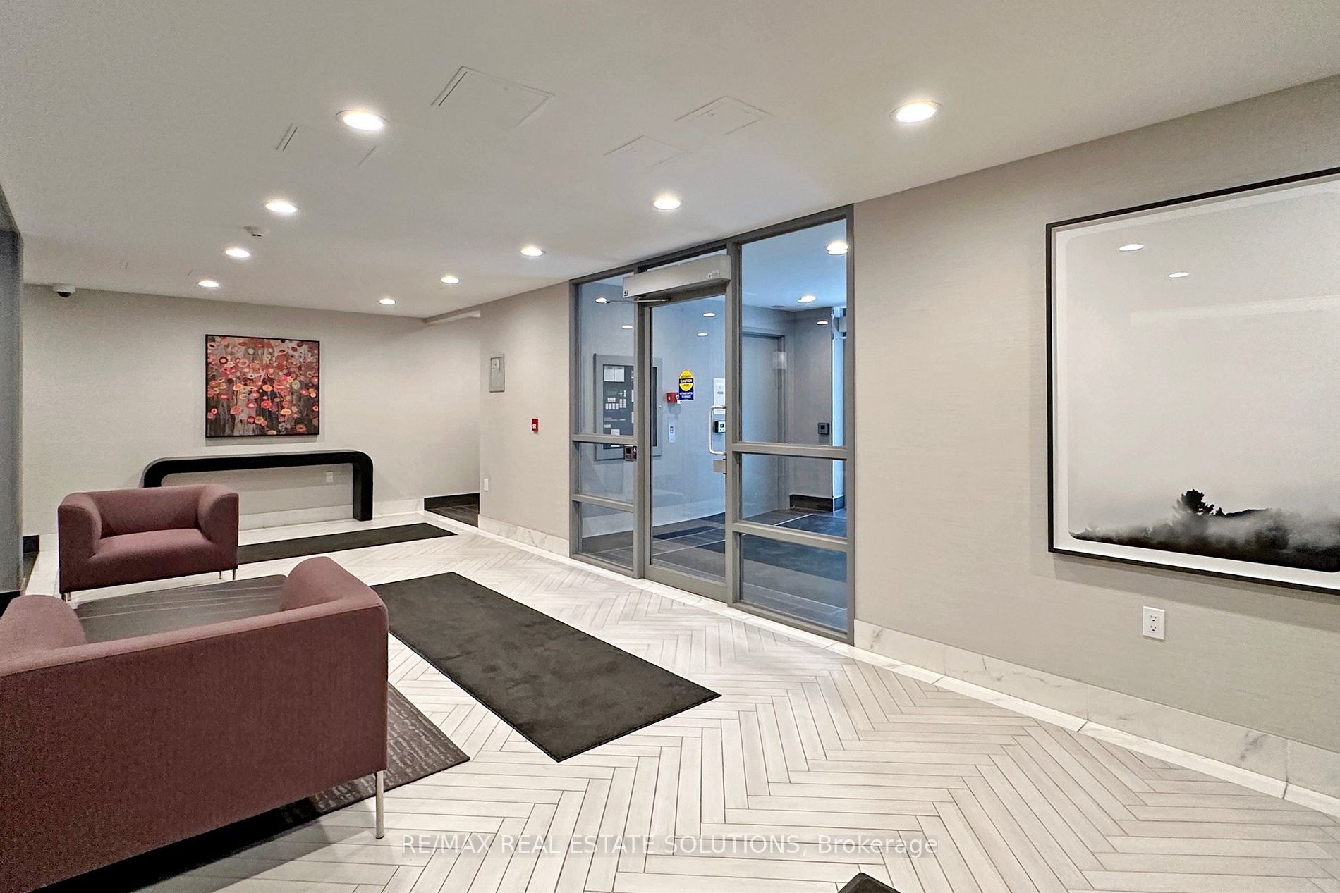 311 Richmond St E, #301