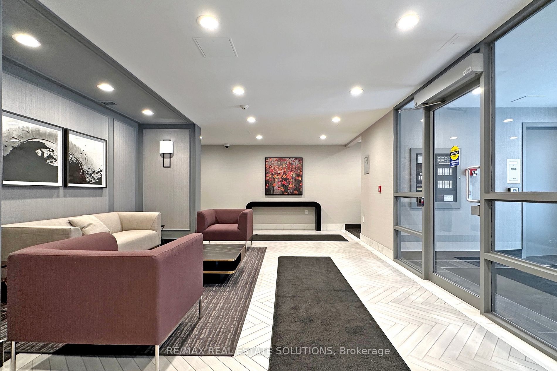 311 Richmond St E, #301