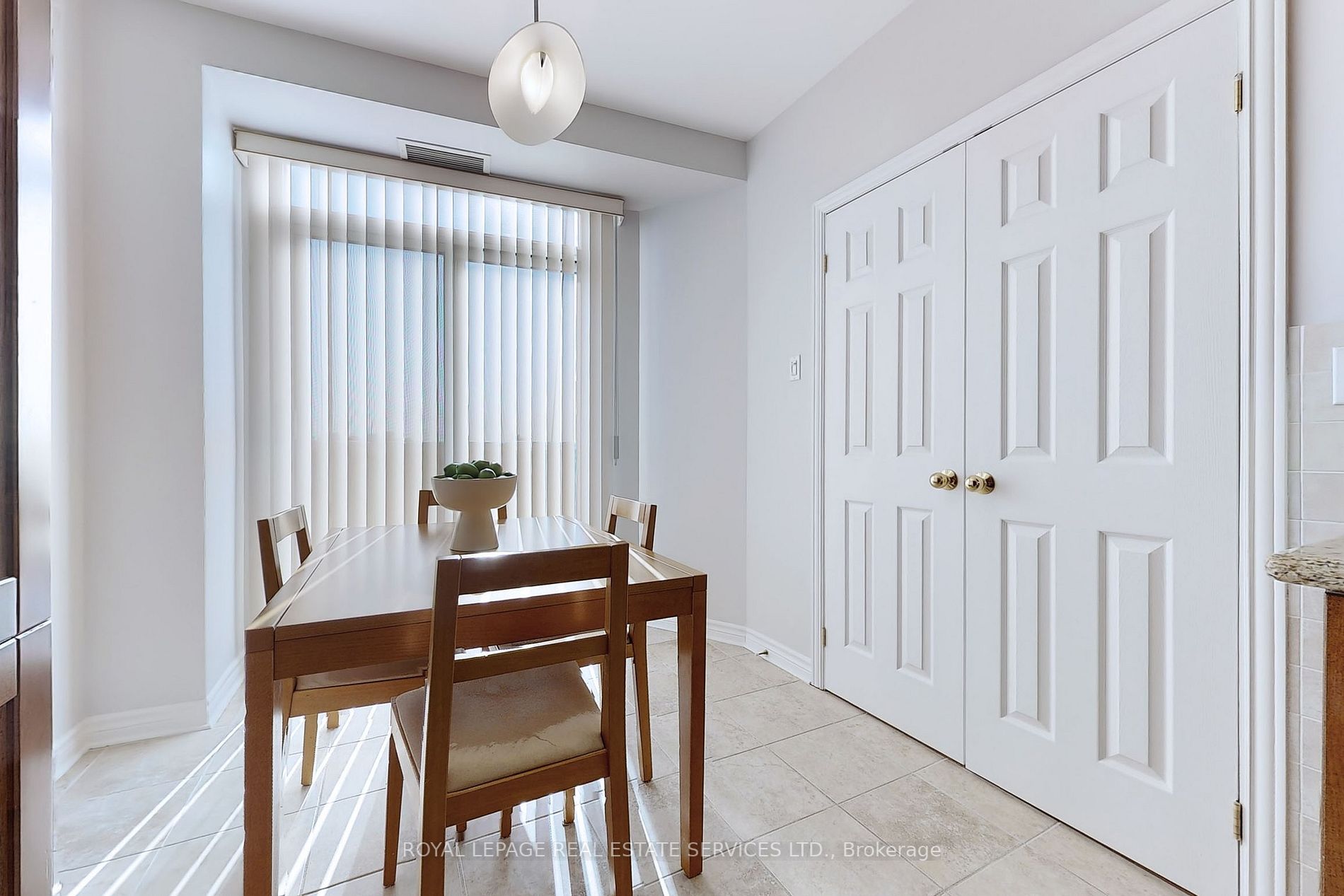 4200 Bathurst St, #705