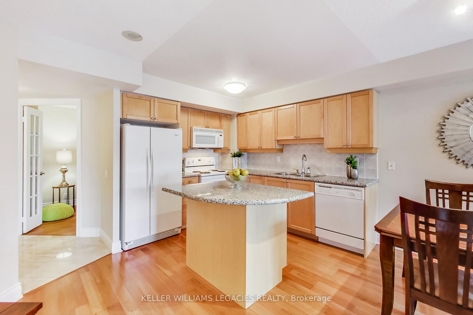 Listing C6677070 - Large Photo # 4