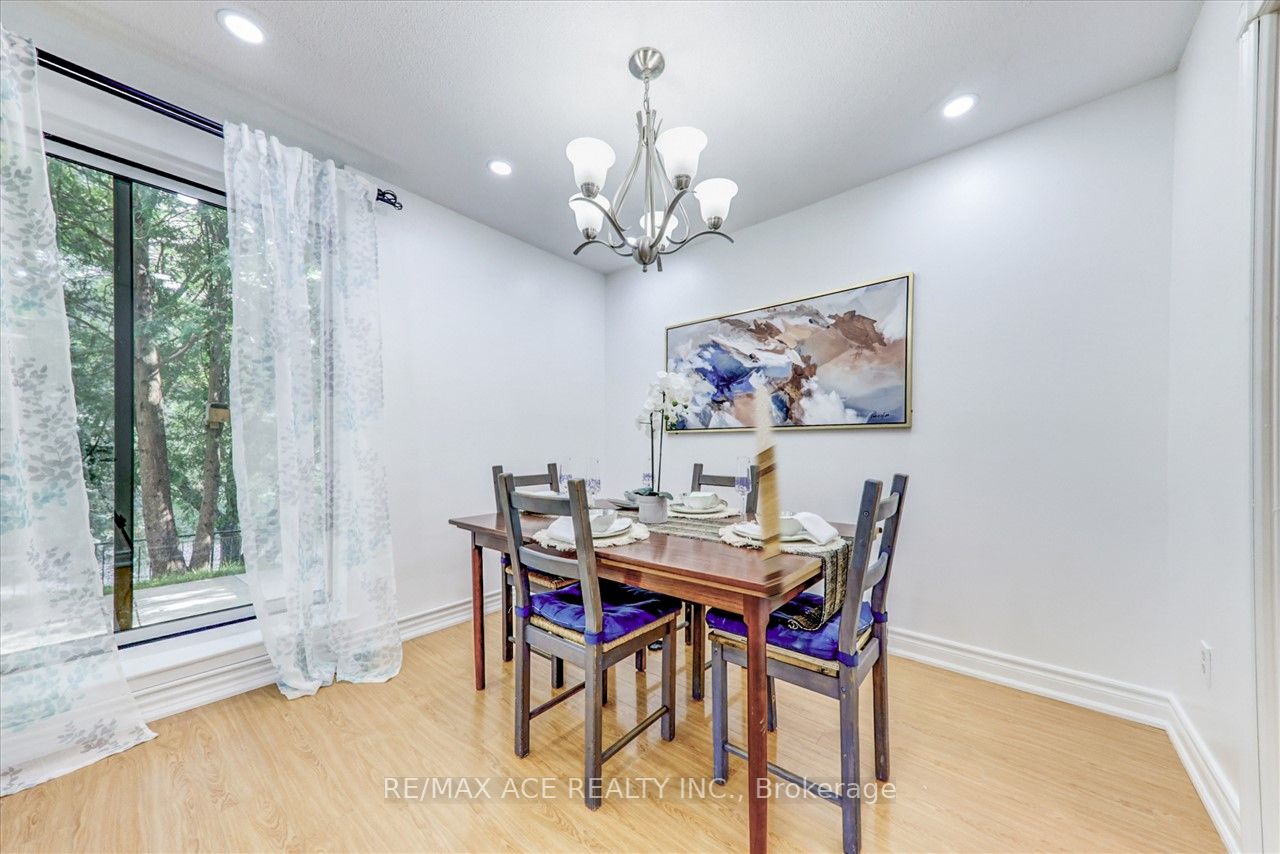 25 Pebble Bywy, #21