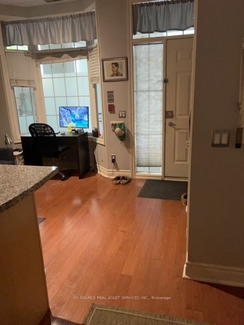71 Mccaul St, #123