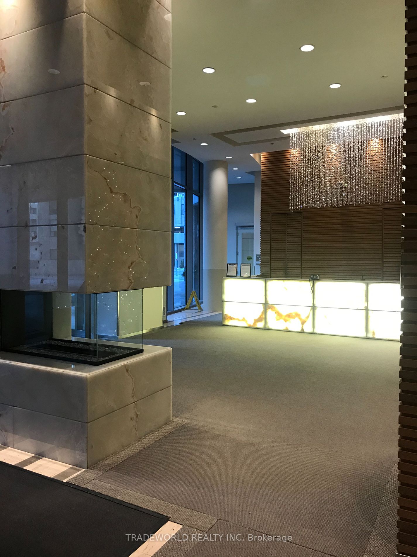 2191 Yonge St, #1606