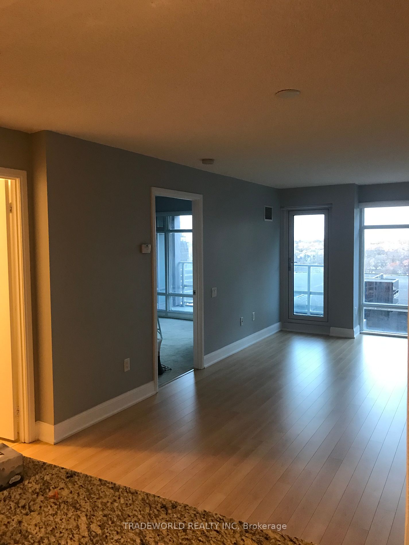 2191 Yonge St, #1606