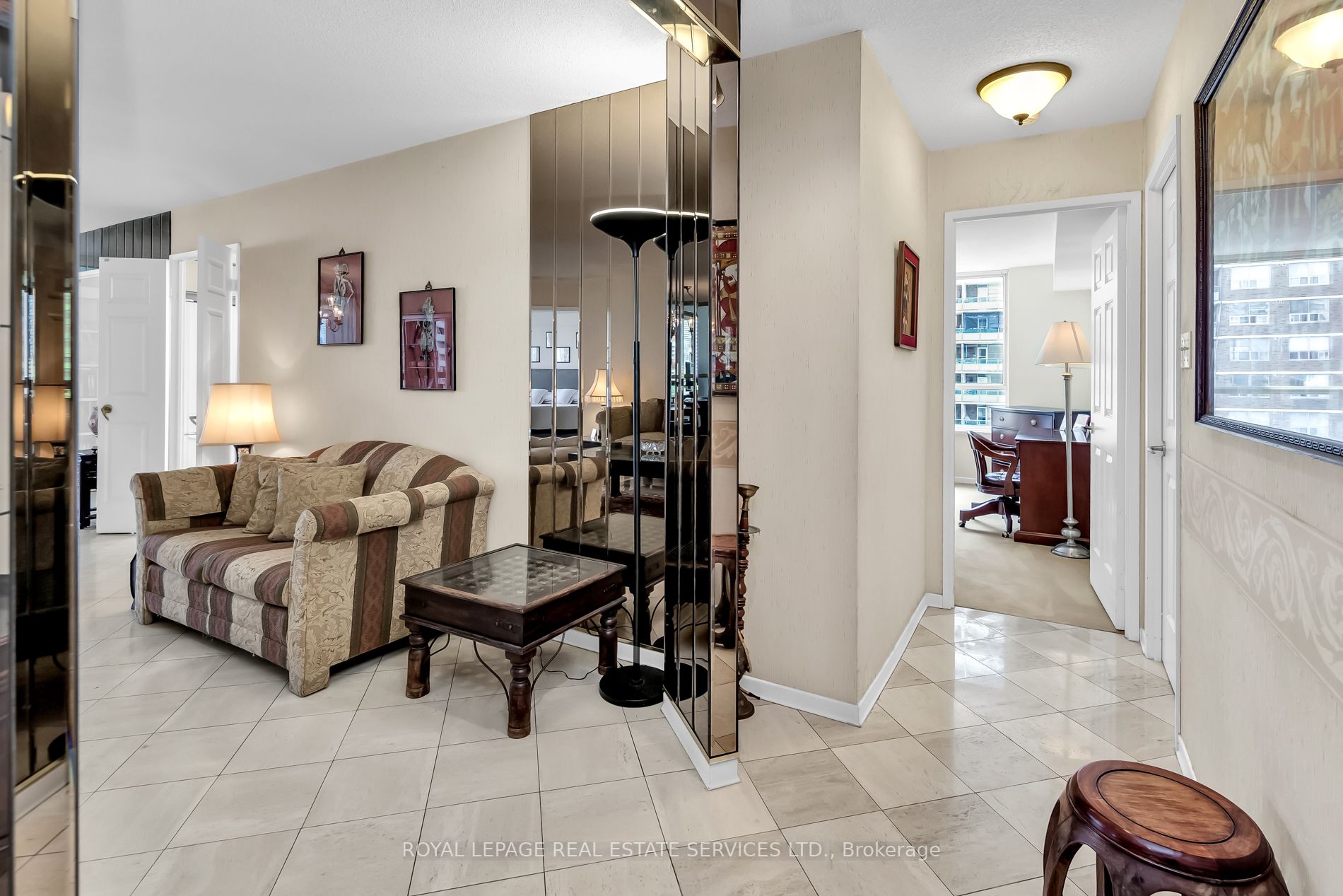 130 Carlton St, #1403