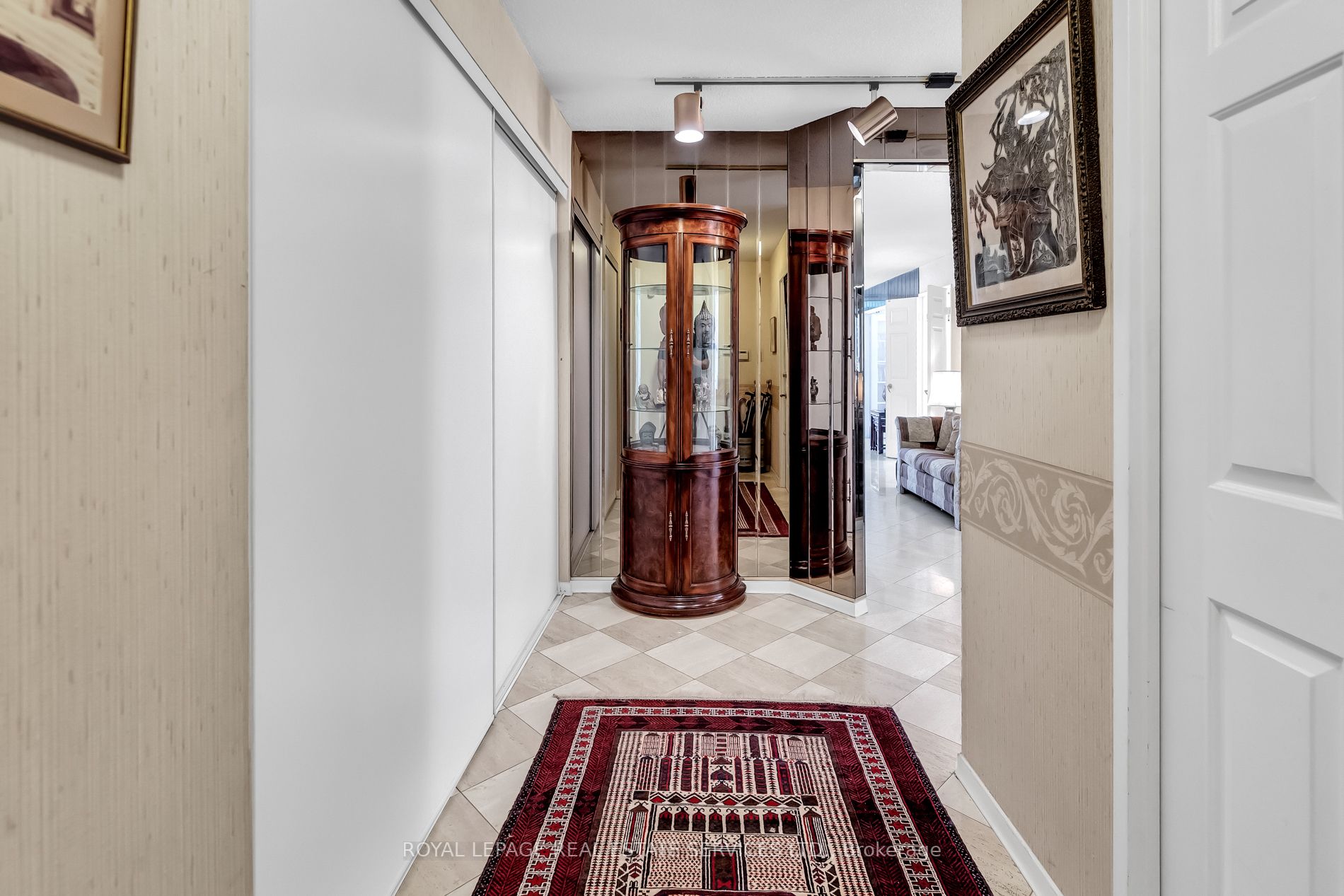 130 Carlton St, #1403