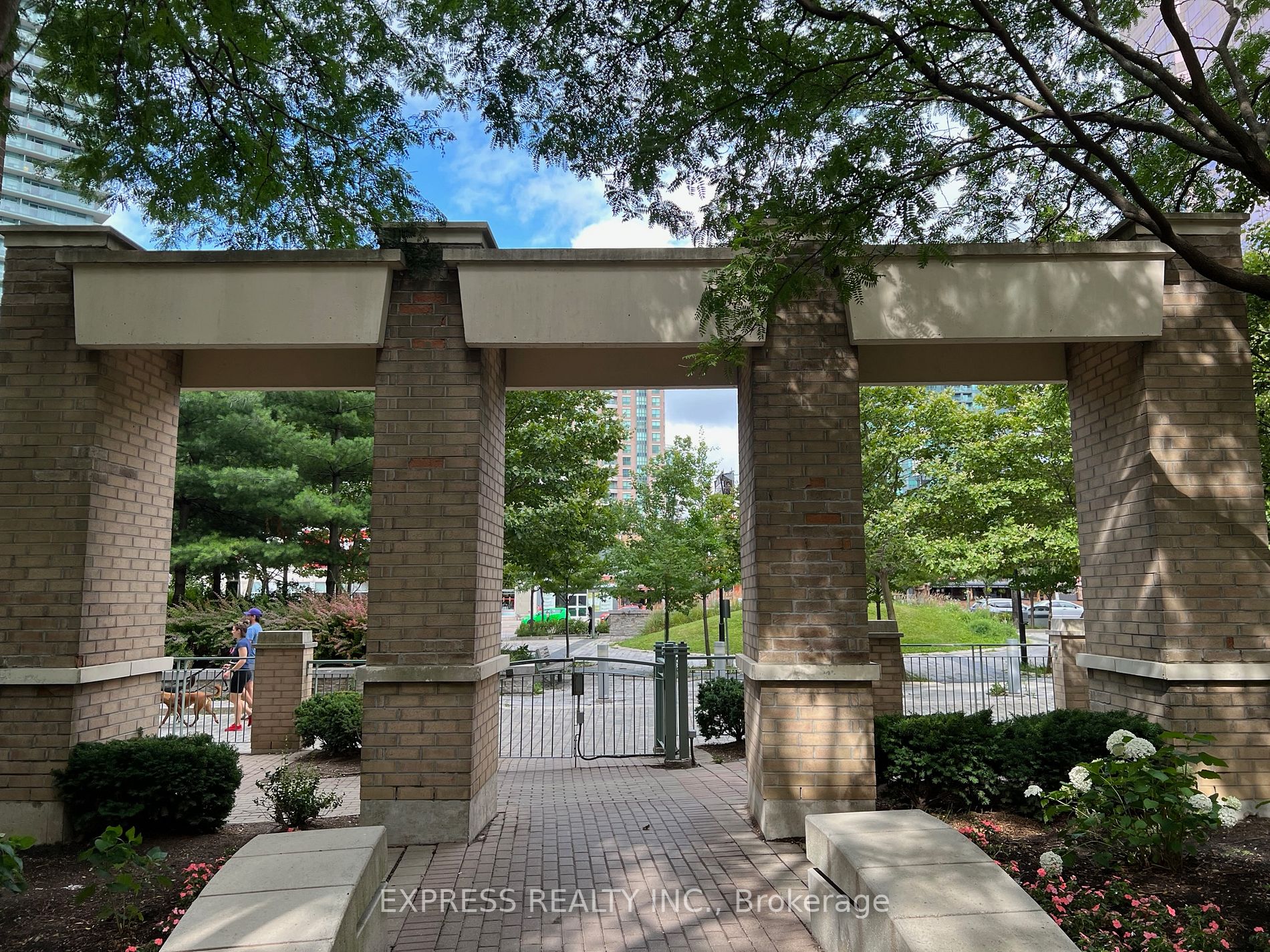 20 Olive Ave, #Lph10