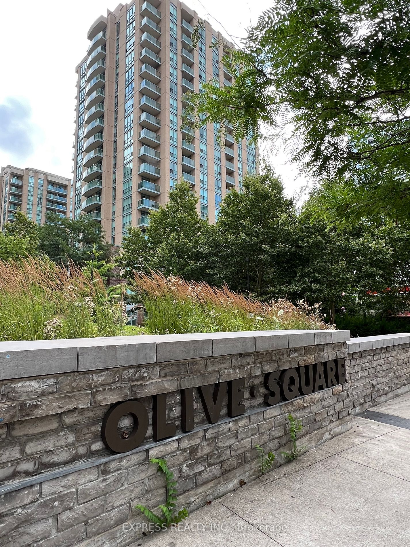 20 Olive Ave, #Lph10