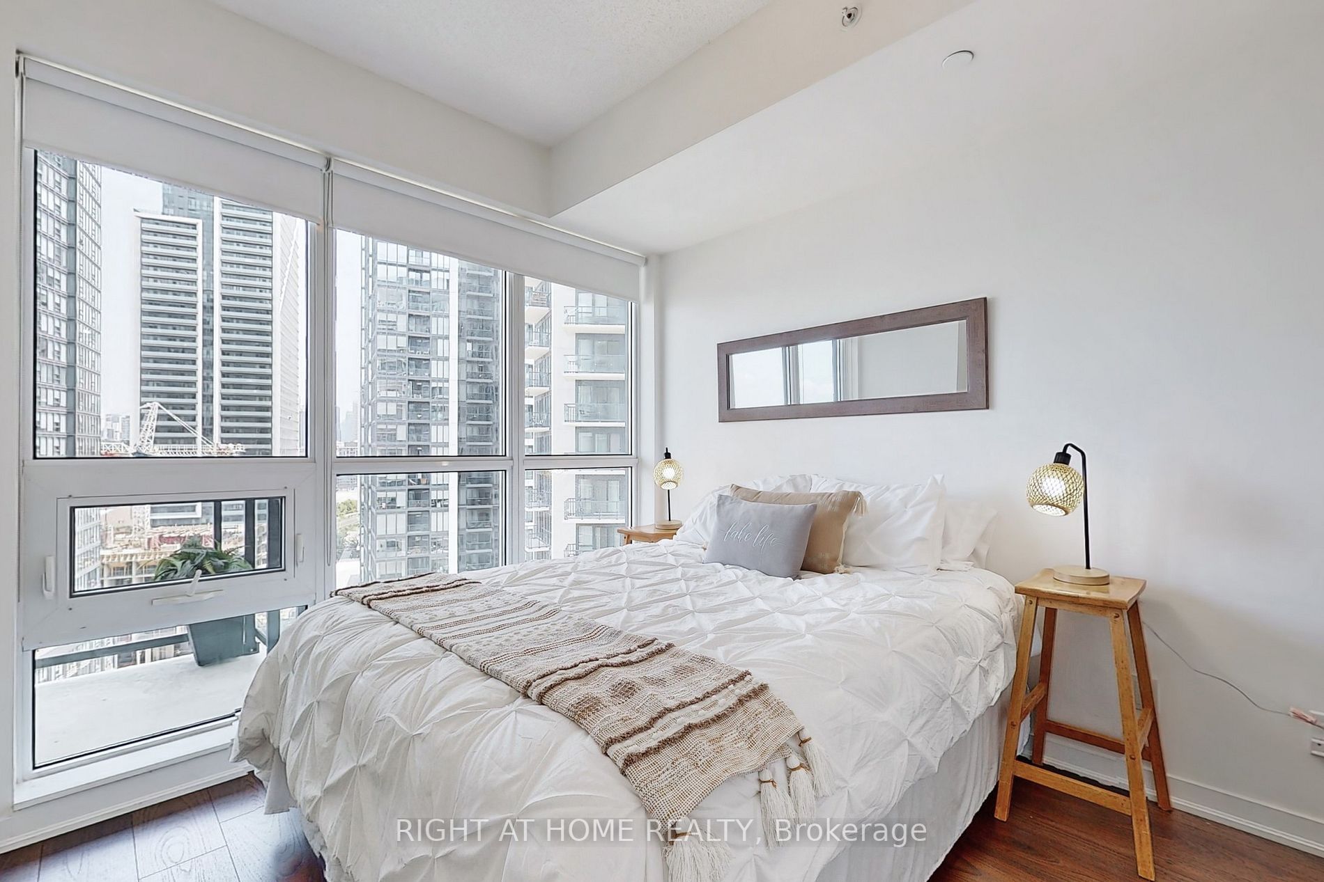 51 East Liberty St, #1304