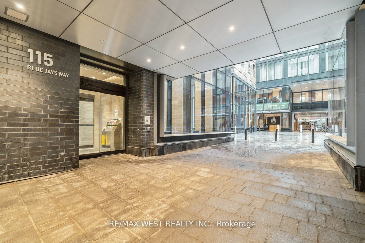 115 Blue Jays Way, #3312