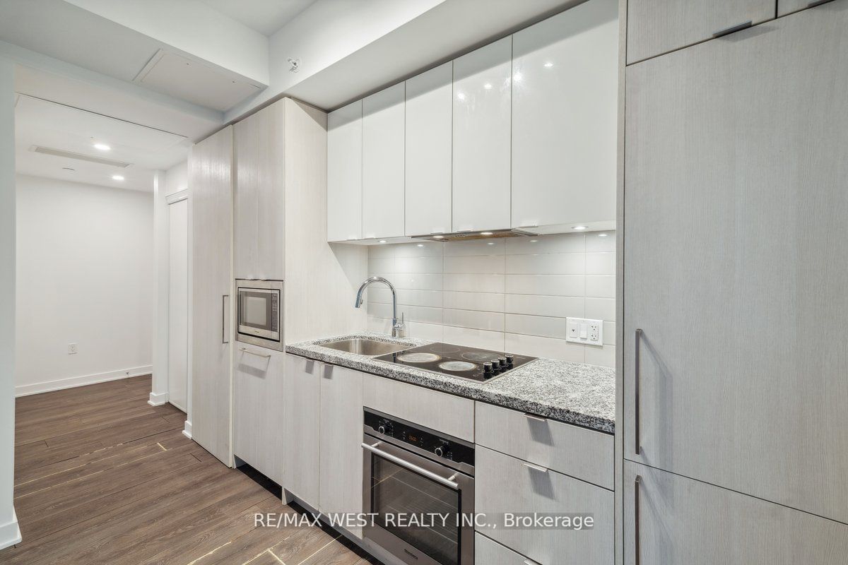 115 Blue Jays Way, #3312