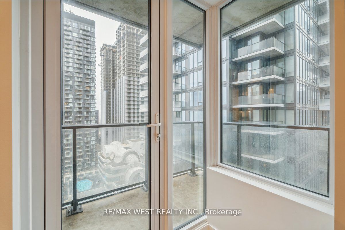 115 Blue Jays Way, #3312