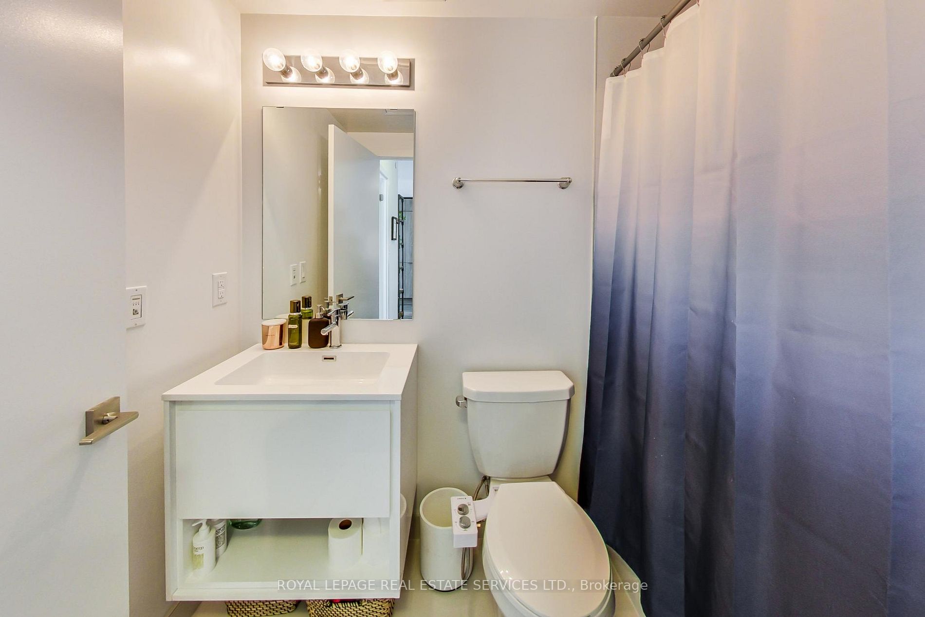 159 Wellesley St E, #710
