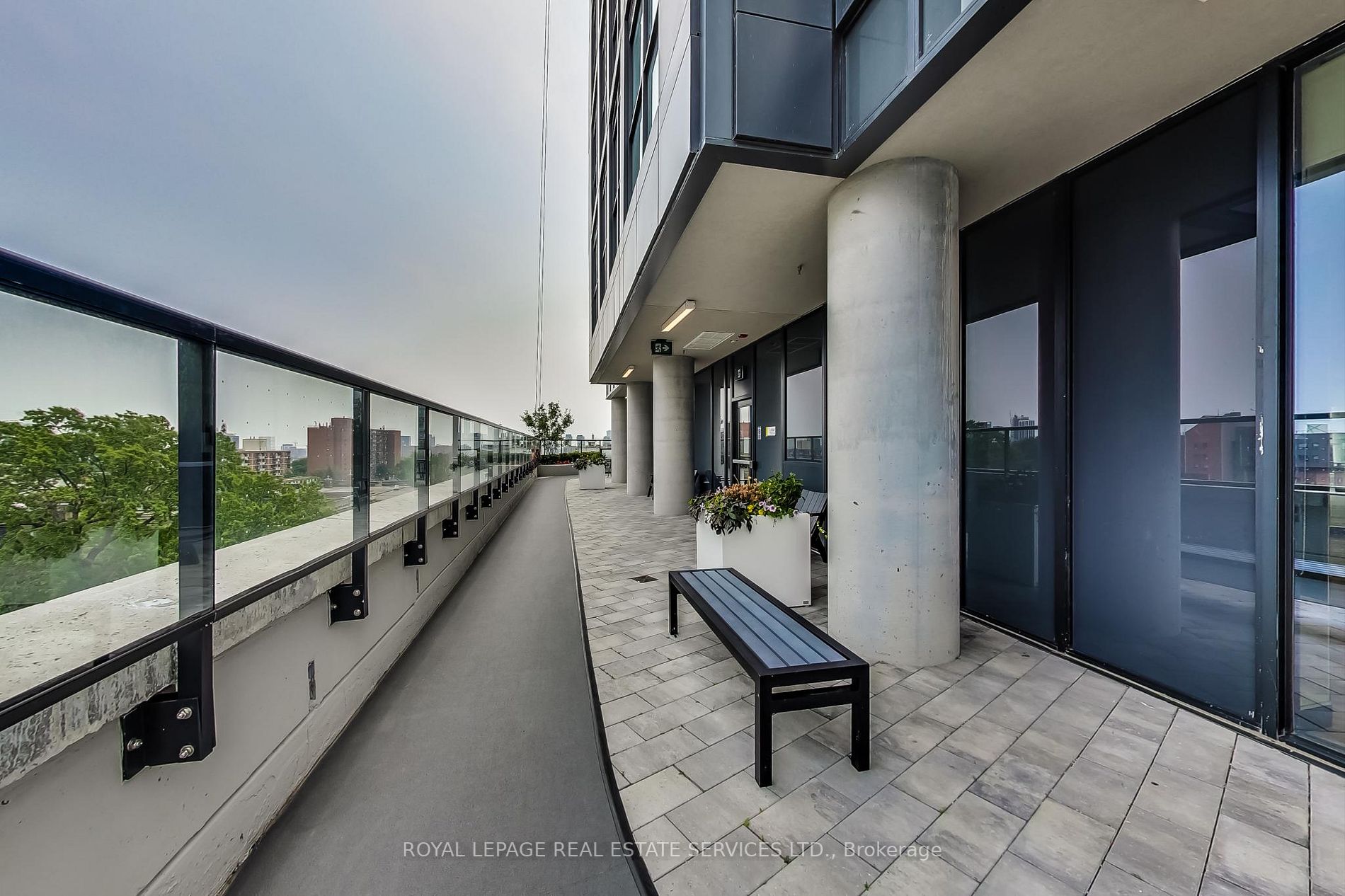 159 Wellesley St E, #710