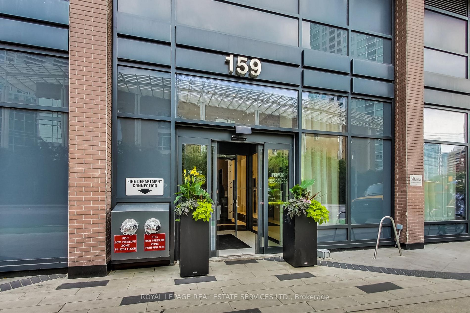 159 Wellesley St E, #710