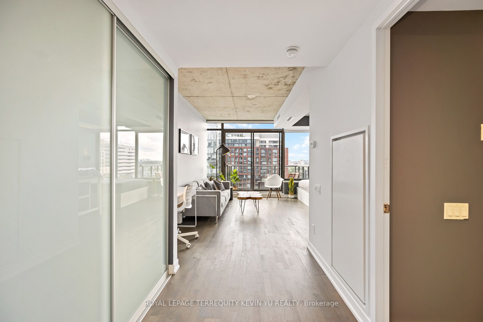 461 Adelaide St W, #1113