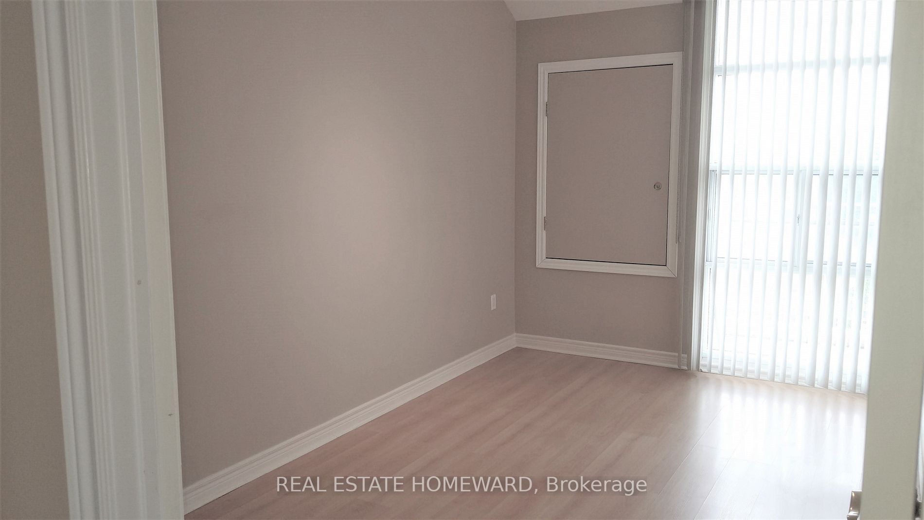 1 Leaside Park Dr, #417