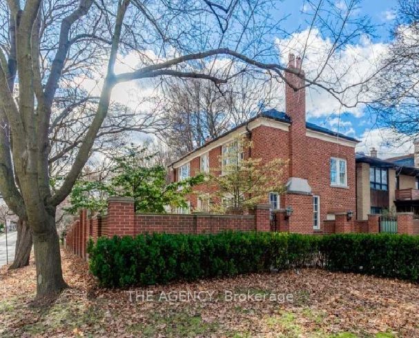33 Hawarden Cres