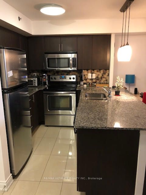 760 Sheppard Ave W, #302