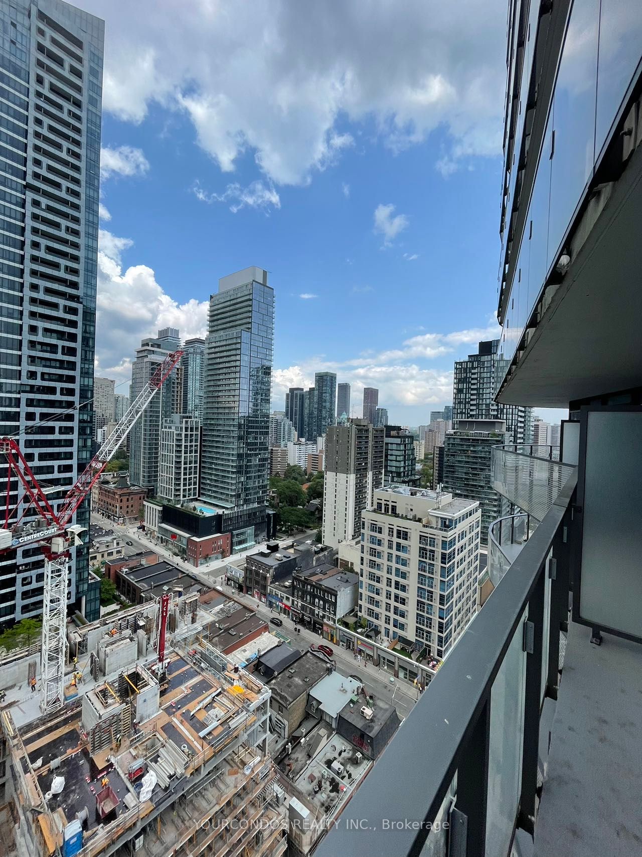 11 Wellesley St W, #2009