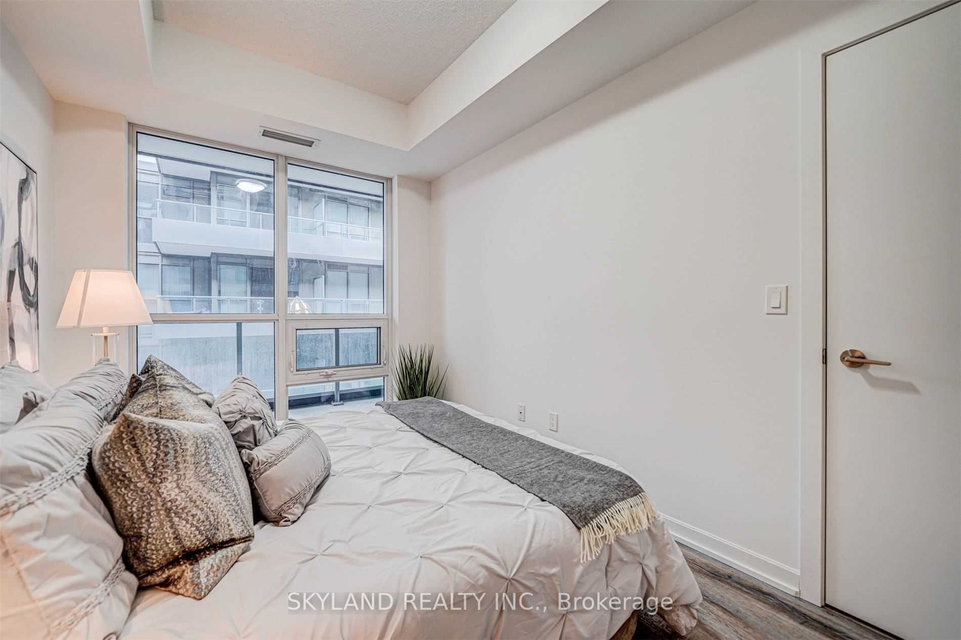 52 Forest Manor Road, #414