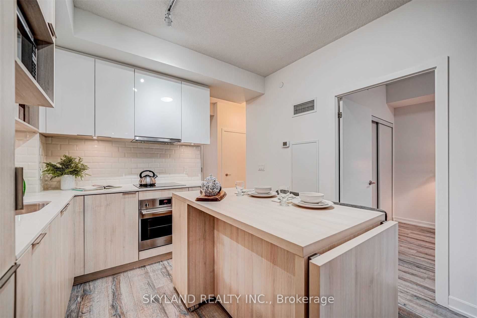 52 Forest Manor Road, #414