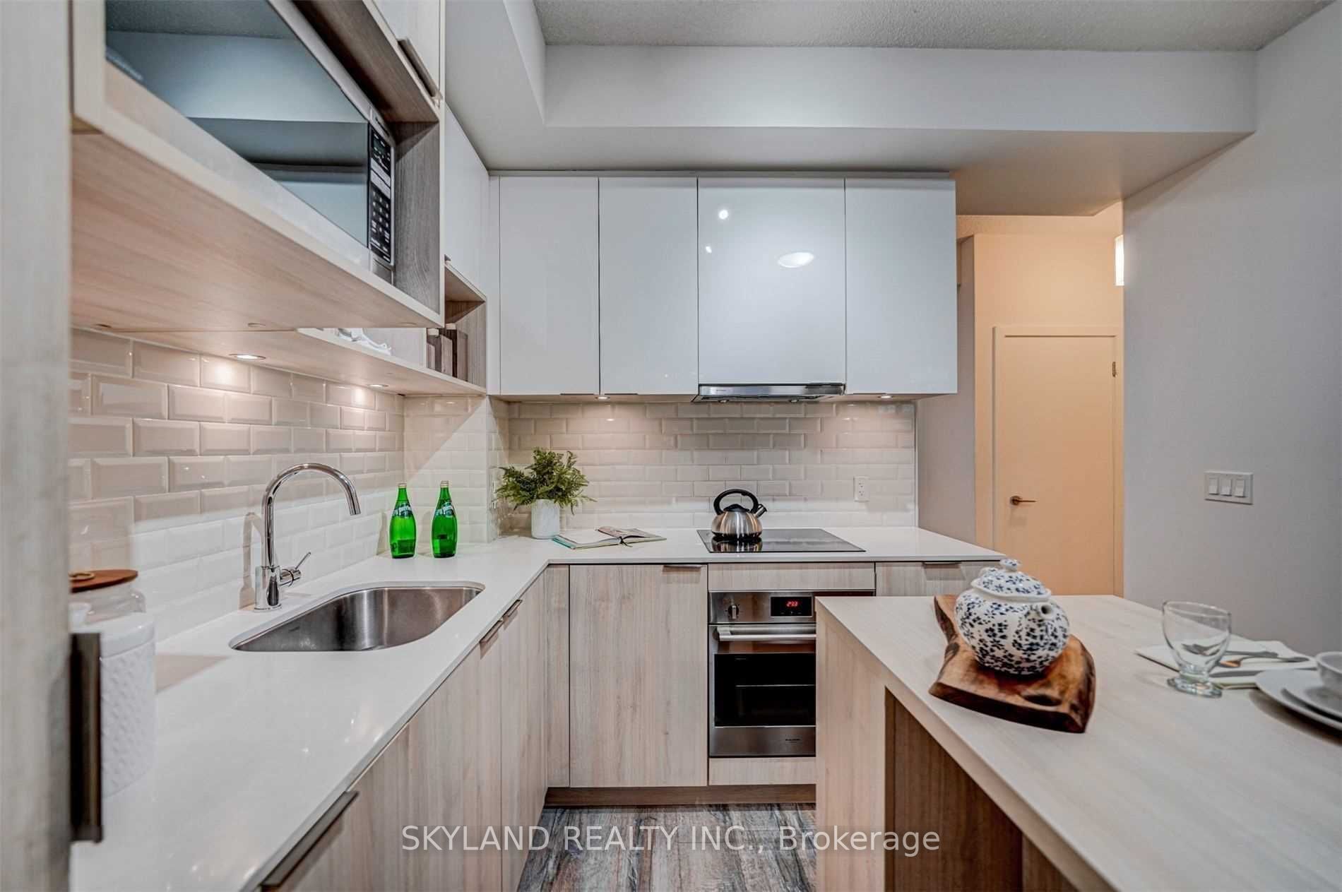 52 Forest Manor Road, #414