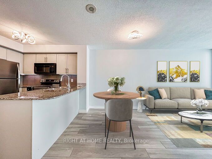 16 Yonge St, #803