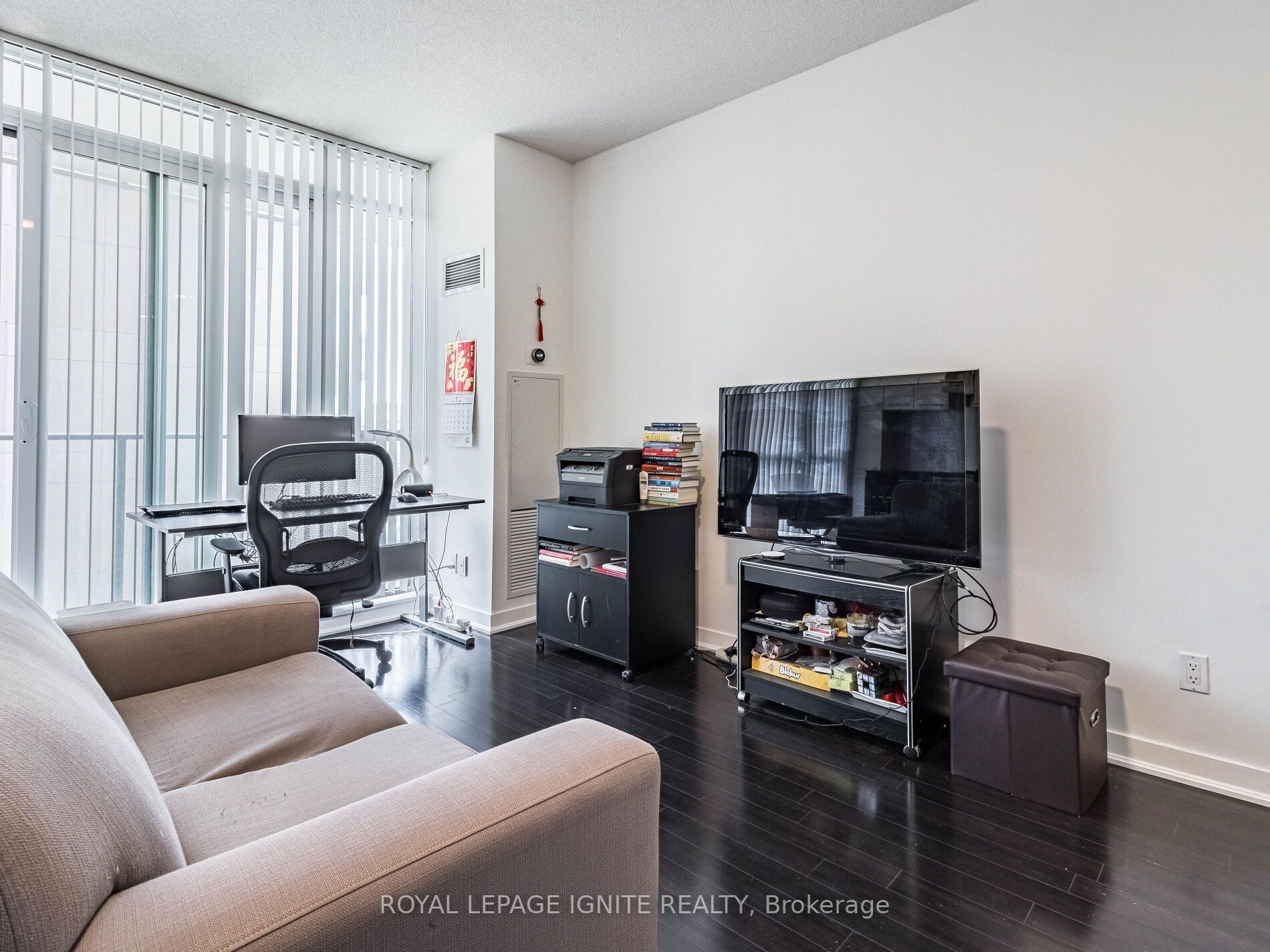 770 Bay St, #2509
