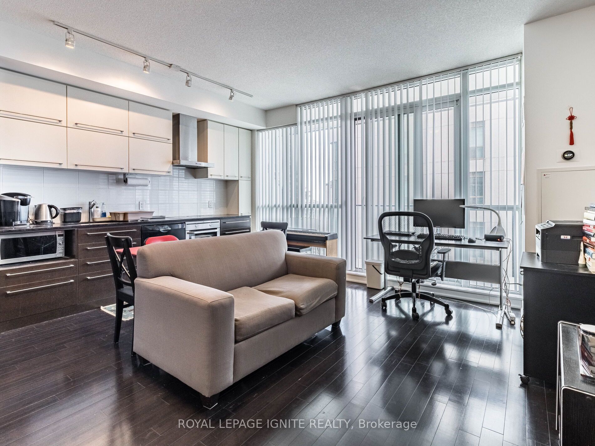 770 Bay St, #2509