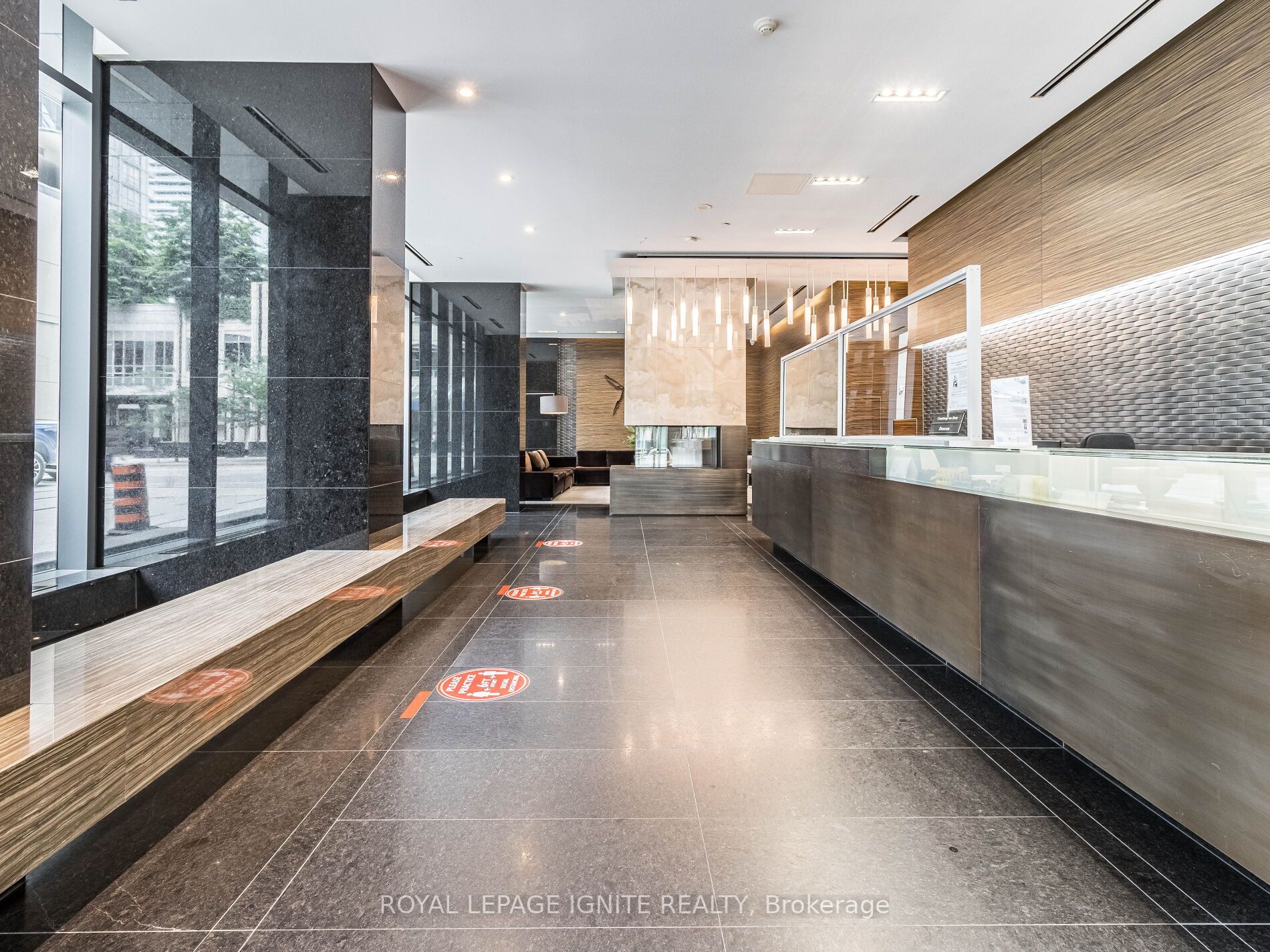 770 Bay St, #2509