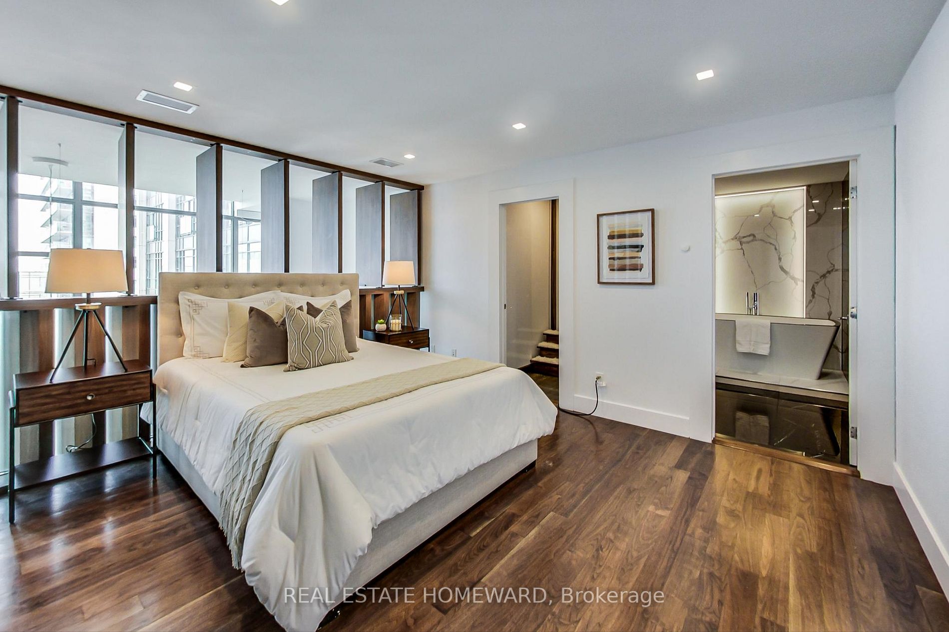 637 Lake Shore Blvd W, #633