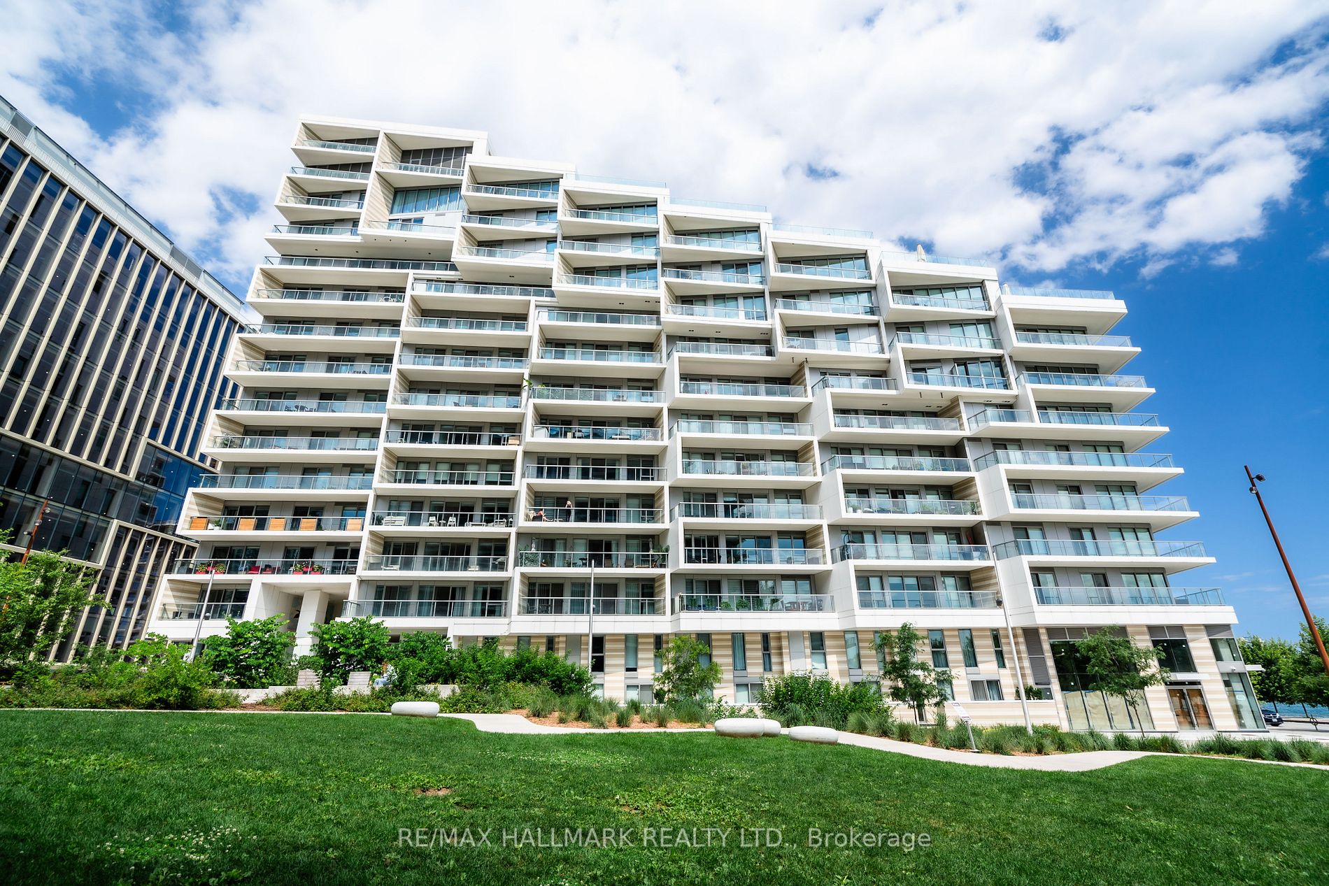 Listing C6683232 - Large Photo # 1