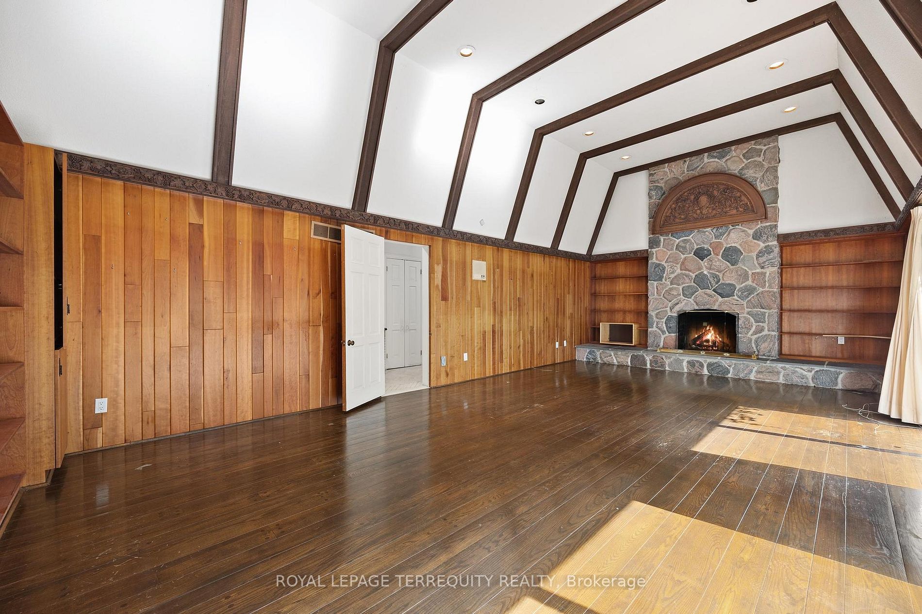 Listing C6683534 - Large Photo # 23