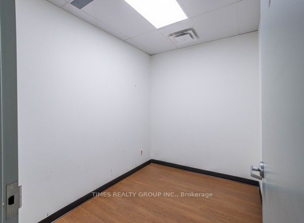 801 Eglinton Ave W, #300