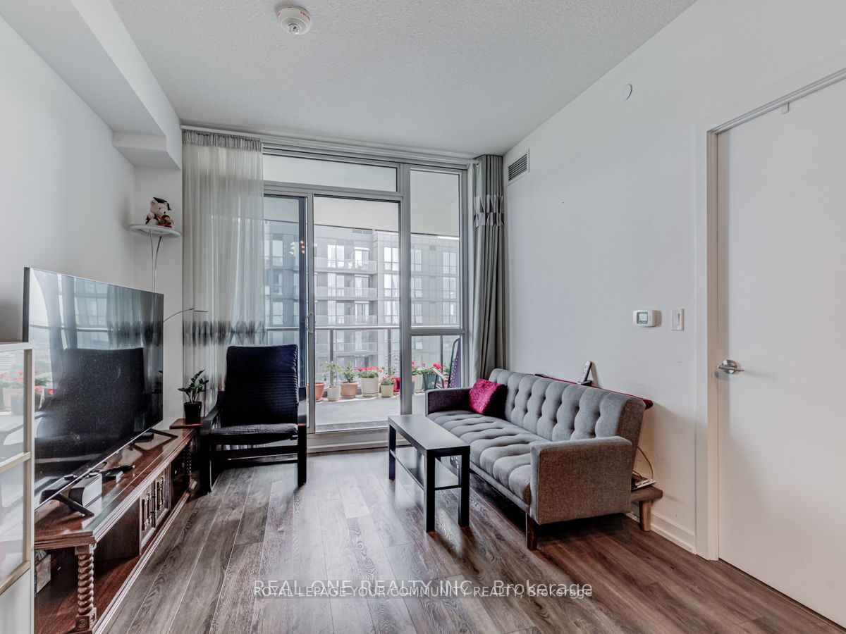 50 Forest Manor Rd, #1201